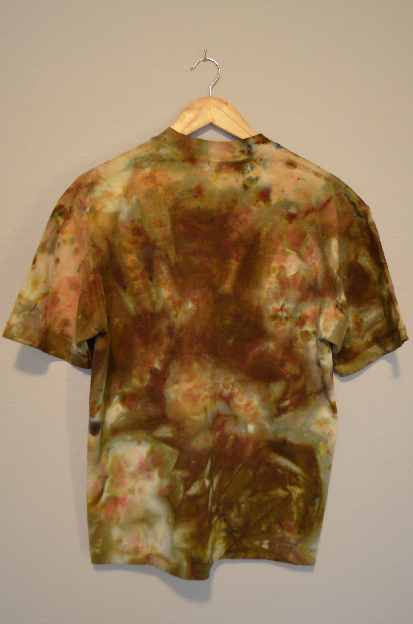 SIZE MEDIUM