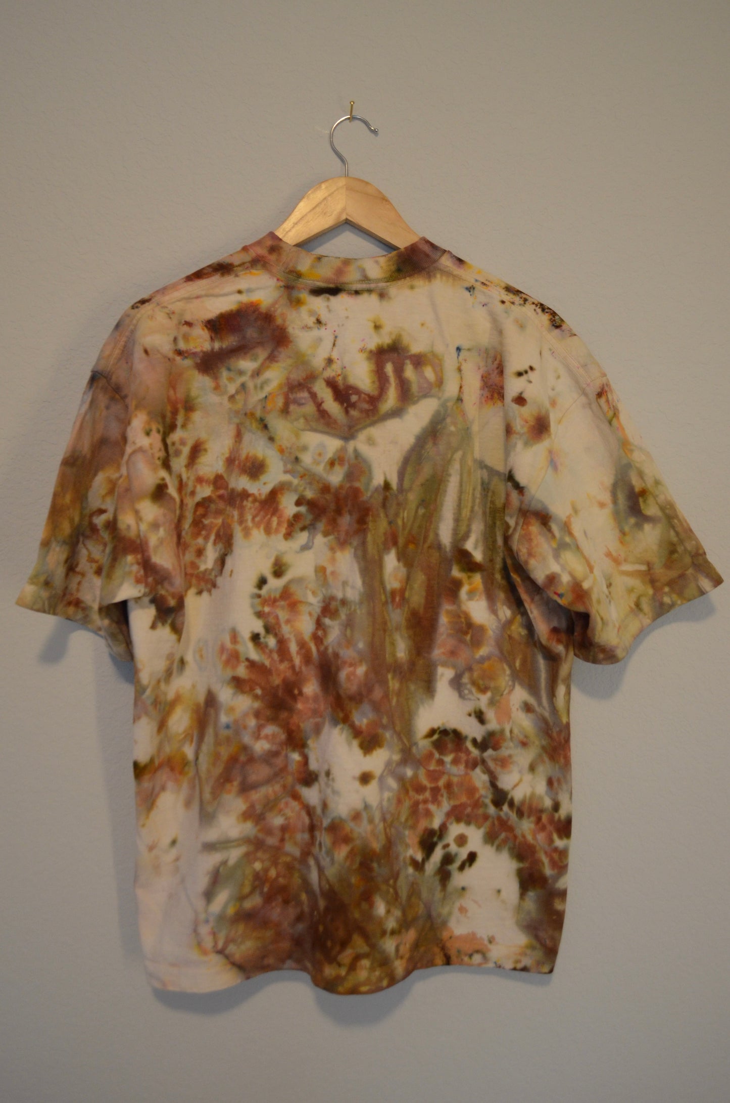 SIZE LARGE