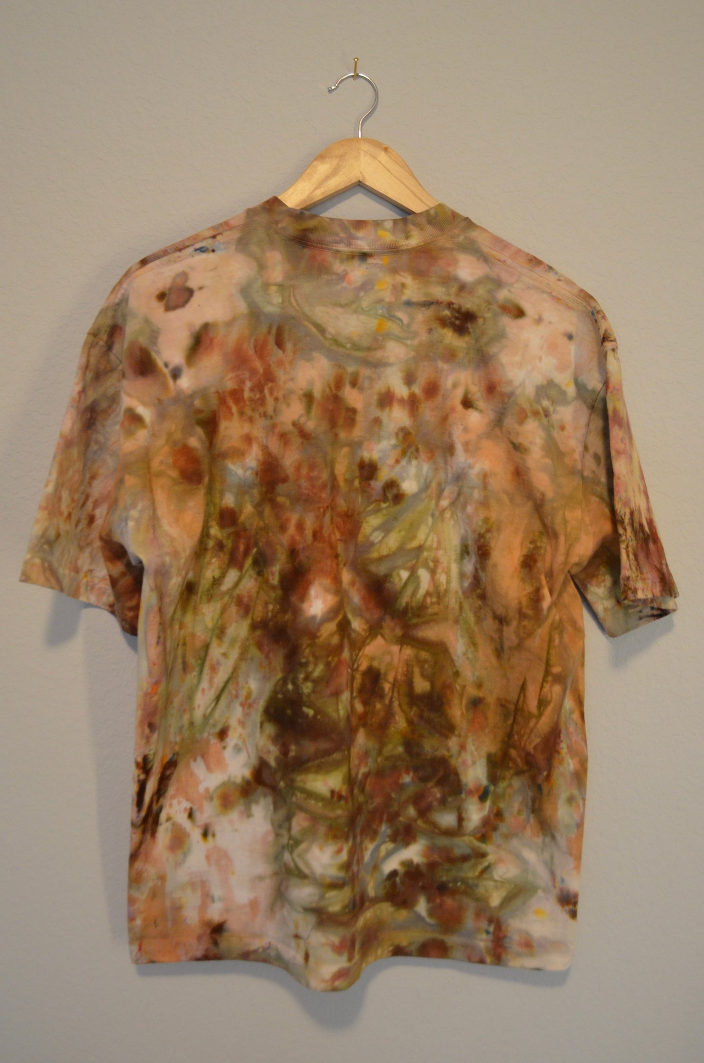 SIZE LARGE